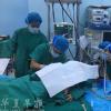不足一米二的“袖珍妈妈”生出近四斤重宝宝